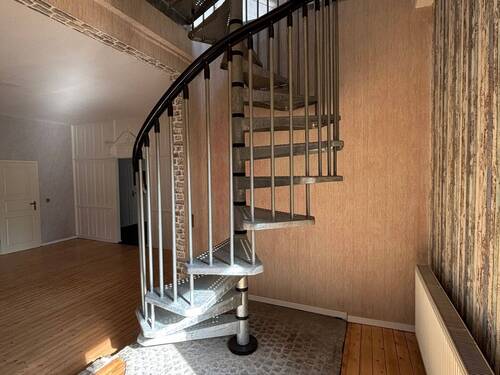 Wendeltreppe zum DG - 