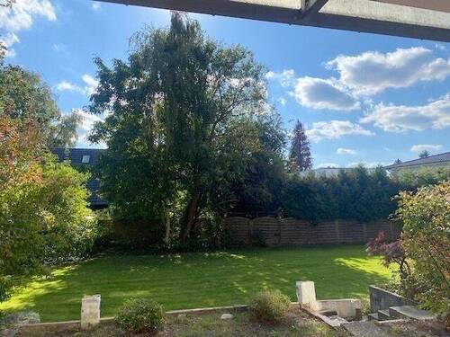 Blick von der Terrasse - 2 Zimmer Terrassenwohnung in Hamburg