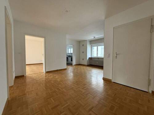 1.OG Flur - 1 Zimmer Mehrfamilienhaus, Wohnhaus zum Kaufen in Crailsheim