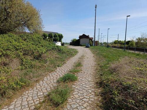 Zufahrt/ Bahnhof - Grundstück in Bismark OT Meßdorf zum Kaufen