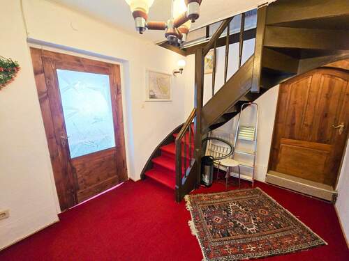 Flur Erdgeschoss - 4 Zimmer Einfamilienhaus in Südharz