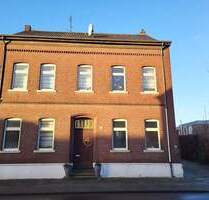 Zwangsversteigerung Zweifamilienhaus, Einfamilienhaus mit Wohnraumanbau und Nebengebäude - Viersen Boisheim