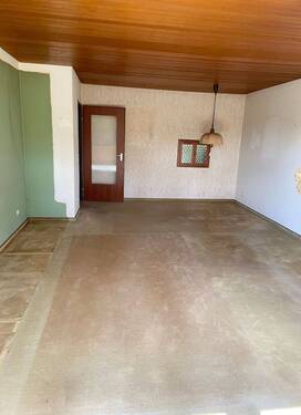 Wohnzimmer.JPG - 3 Zimmer Etagenwohnung in Brigachtal