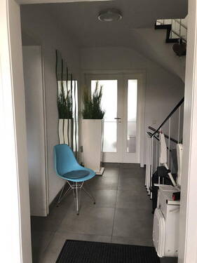 Eingangsbereich - 4 Zimmer Reihenmittelhaus in Krefeld