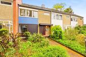 Ansicht - Renovierungsbedürftiges Reihenhaus mit schönem Garten, Vollkeller und zwei Einzelgaragen