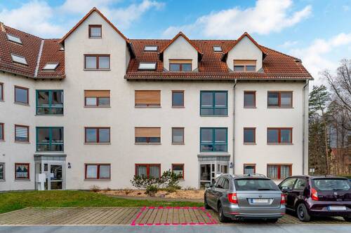 Ansicht mit Lage des Stellplatzes - Etagenwohnung mit 56,00 m² in Weinböhla zum Kaufen