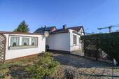 Haus mit Nebengelass (ausgebaut) - 