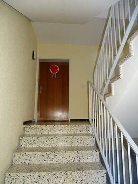 Treppenhaus - 4 Zimmer Etagenwohnung in Schramberg