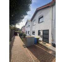 :: Vermietetes, großzügiges Reihenmittelhaus in familienfreundlicher Lage (H 553):: - Worms Neuhausen