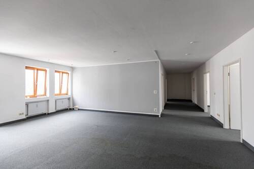 Eingangsbereich - 7 Zimmer Büro zur Miete in Haar