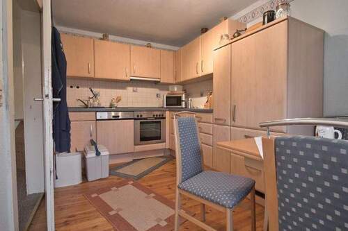 Küche mit Einbauküche im Nebenraum rechts im Oberg - 