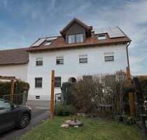Charmantes Einfamilienhaus mit Carport - Schuppen und Freifläche - Gochsheim Weyer