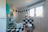 Obergeschoss, Badezimmer - 
