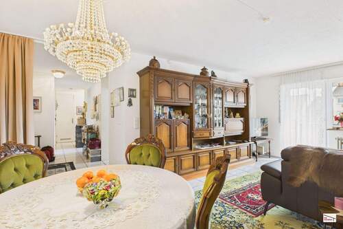 Wohn-/Essbereich - 3 Zimmer Etagenwohnung zum Kaufen in Brühl