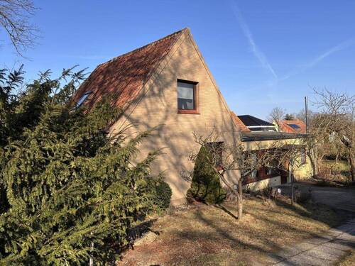 Vorderhaus - Ein-Zweifamilienhaus in Heiligenhafen