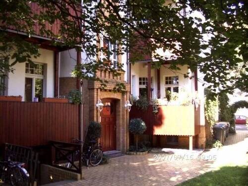 Gartenseite des Hauses - 