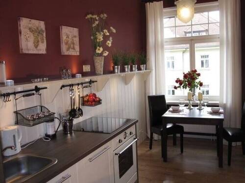 Küche mit Morgensonne - AMB +++ LUXUSWOHNUNG - JUGENDSTIL - ECHTHOLZPARKETT - SONNIG - PROVISIONSFREI VON PRIVAT