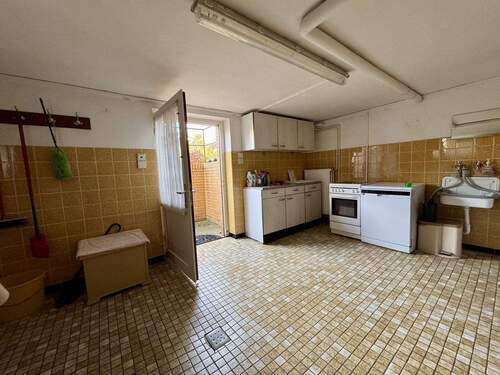 Keller - Mehrfamilienhaus, Wohnhaus mit 170,00 m² in Gronau zum Kaufen