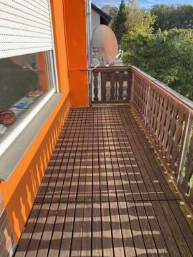 Balkon in Südausrichtung - Etagenwohnung mit 100,00 m² in Baiersdorf zur Miete