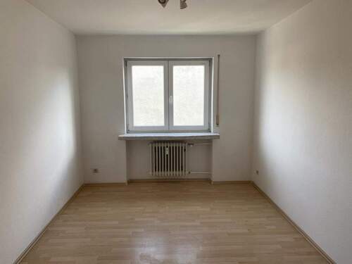 Kinder-/ oder Arbeitszimmer - 