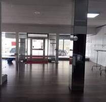 VIELES IST MÖGLICH! Provisionsfrei! Großzügige Räume (ca. 150 m²) in fast zentraler Lage von St. Ingbert Rohrbach (Sofort frei) - Sankt Ingbert