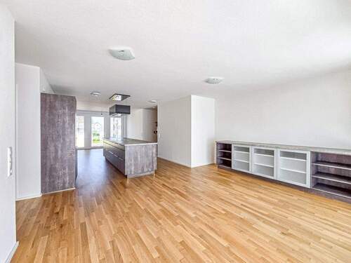 Wohnzimmer - 4 Zimmer Etagenwohnung zum Kaufen in Kehl