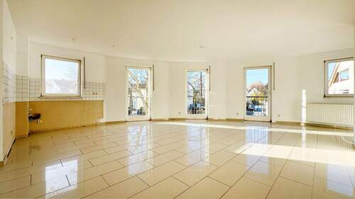 Küche-Wohnen - Etagenwohnung mit 85,00 m&sup2; in Neumarkt zum Kaufen