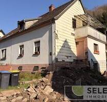 Aus Bankverwertung! Wohnhaus mit Garten in ruhiger Wohnlage, direkt am Niederwürzbacher Weiher. - Blieskastel / Niederwürzbach