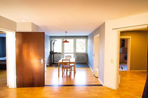 Esszimmer vom Wohnzimmer - 3 Zimmer Etagenwohnung zum Kaufen in Germering