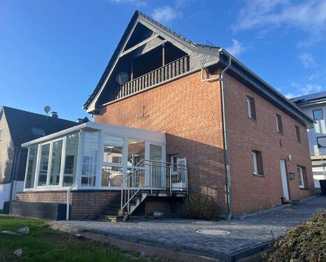 Ansicht neu 1 - 5 Zimmer Einfamilienhaus zur Miete in Wipperfürth