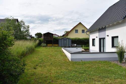 Garten - Mehrfamilienhaus, Wohnhaus mit 125,00 m² in Colditz zum Kaufen