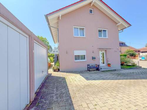 Einfahrt - Einfamilienhaus mit 126,00 m² in Sontheim zum Kaufen