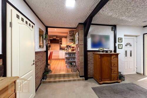 Diele mit Blick zur Küche - 