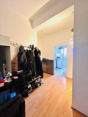 Flur - 2 Zimmer Etagenwohnung zur Miete in Offenbach