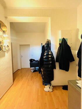Flur - 2 Zimmer Etagenwohnung in Offenbach
