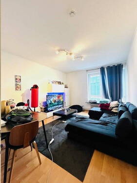 Wohnzimmer - Etagenwohnung mit 61,00 m&sup2; in Offenbach zur Miete