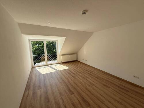 Wohnzimmer - Etagenwohnung mit 59,90 m&sup2; in Wolfsburg zur Miete