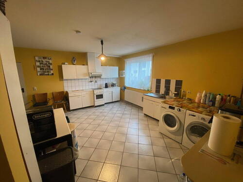 Keller mit 2. Kellerraum - 