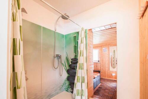 Dusche EG - 