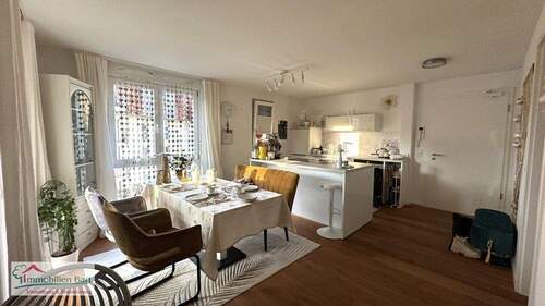 Essküche - MERZIG: MIETWOHNUNG MIT GARAGE UND KFZ-STELLPLATZ IN GEFRAGTER LAGE!