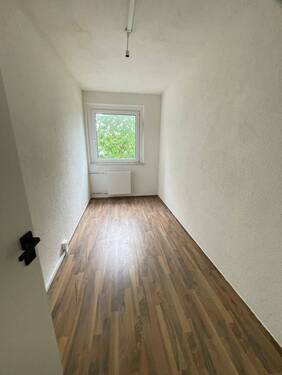 Kinderzimmer - Etagenwohnung mit 70,20 m² in Schneeberg zur Miete
