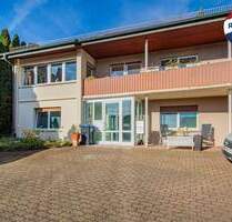 Großzügiges Einfamilienhaus mit Einliegerwohnung in beliebter Wohngegend in Hohentengen