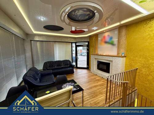 1 - Zentrale Gewerbeeinheit am Hubertusplatz in Nalbach zu verkaufen