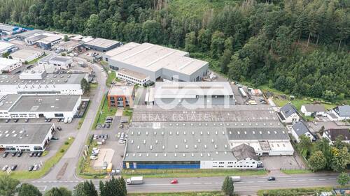 Seitenansicht - Halle zur Miete in Engelskirchen