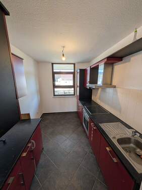 Küche mit Einbauküche - 