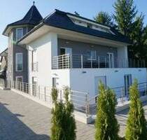 Neuwertige Pension mit 12 Zimmern direkt in Heviz