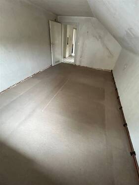 1. Schlaf-/Kinderzimmer - 