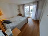 Schlafzimmer mit Gartenblick - 