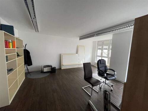 Büroraum 4 (Weitwinkelaufnahme) - 