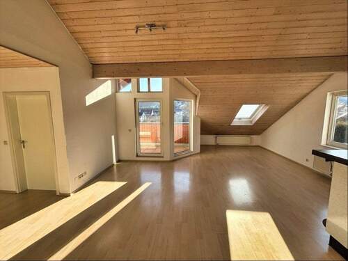 Wohnzimmer - Etagenwohnung mit 81,00 m&sup2; in Aidlingen zum Kaufen